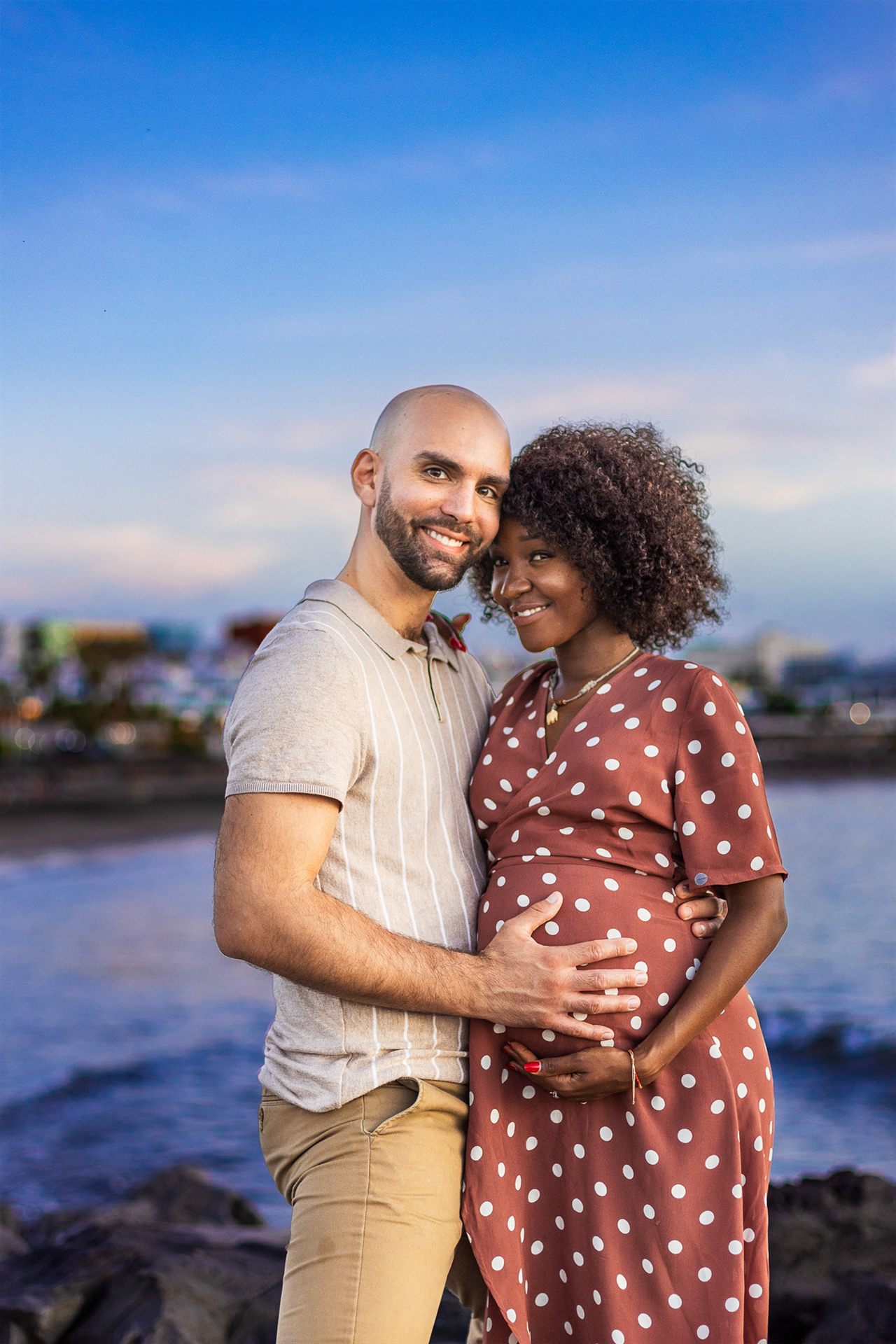 Ayesha and Charlie's babymoon portrait at Playa Fañabé, Costa Adeje