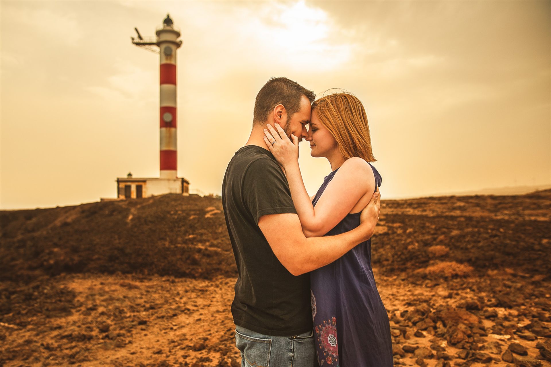 Honeymoon couple session by the Poris de Abona lighthouse
